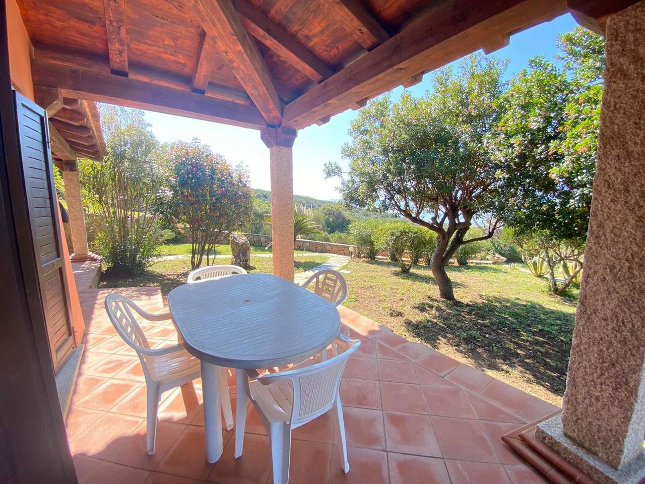 Appartement de vacances entier, Appartement de vacances pour 5 personnes avec jardin in Salinedda, San Teodoro