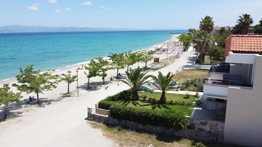 Location de vacances pour 11 personnes, avec vue et jardin dans Pefkochori - 4