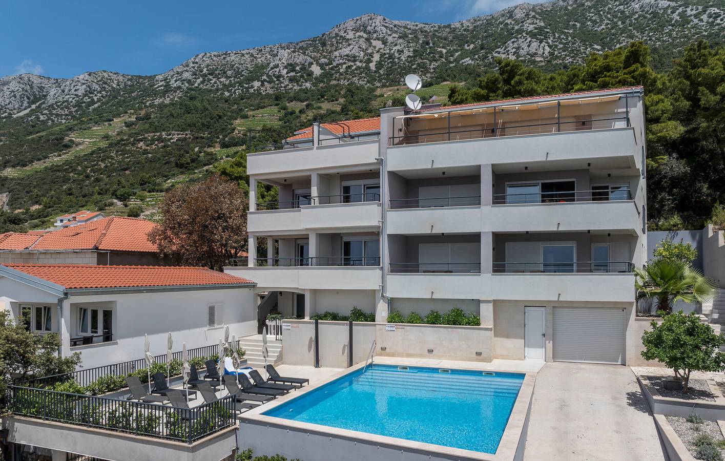 Ganze Ferienwohnung, Apartment mit Meerblick, Parkplatz, Terrasse und WiFi in Potomje, Dubrovnik-Neretva