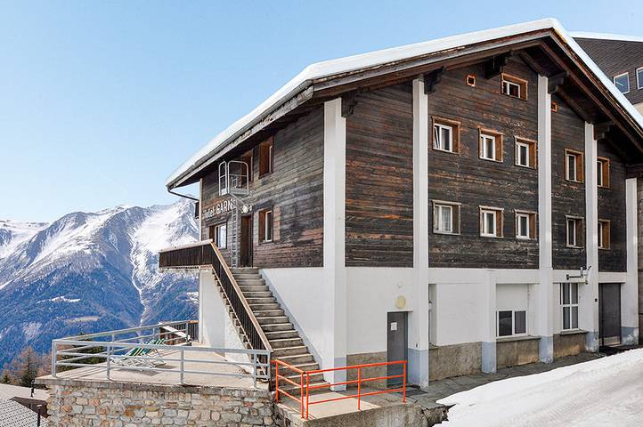 Ferienhaus für 59 Personen, mit Ausblick und Balkon in Bettmeralp