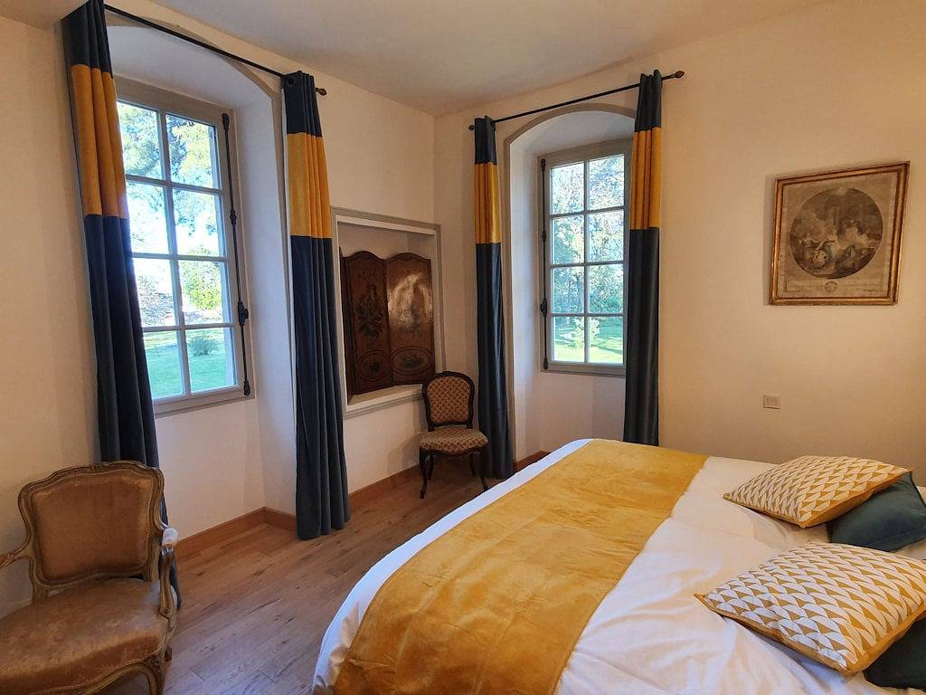 Charme et confort au Manoir du Bellay - Chambre de la Tour in Montreuil-Bellay, Vallée de la Loire