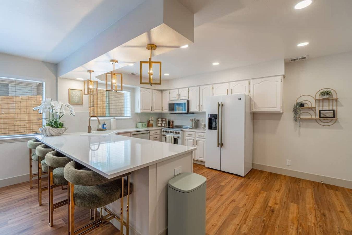 The Deco Retreat - Unr - Pet Friendly in Reno, Nevada