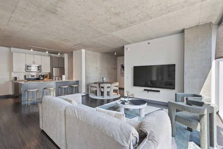 Holiday rental for 4 people, with pool and garden, child-friendly in Chicago