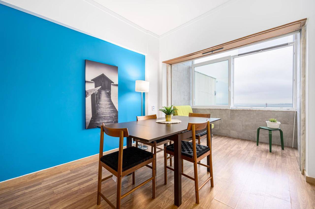 Apartamento inteiro, Cacilhas Amazing view of Lisbon close to beach Caparica in Cacilhas, Almada