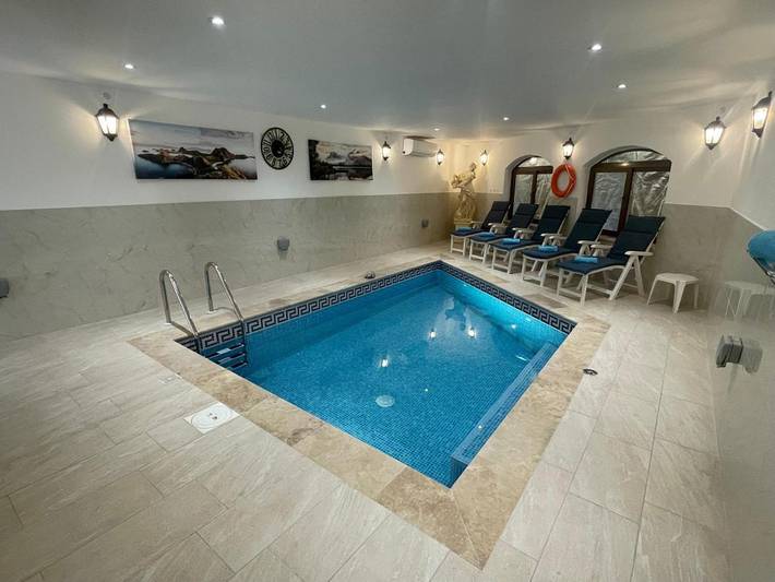 Bed and Breakfast für 2 Personen, mit Pool und Balkon sowie Whirlpool - 1