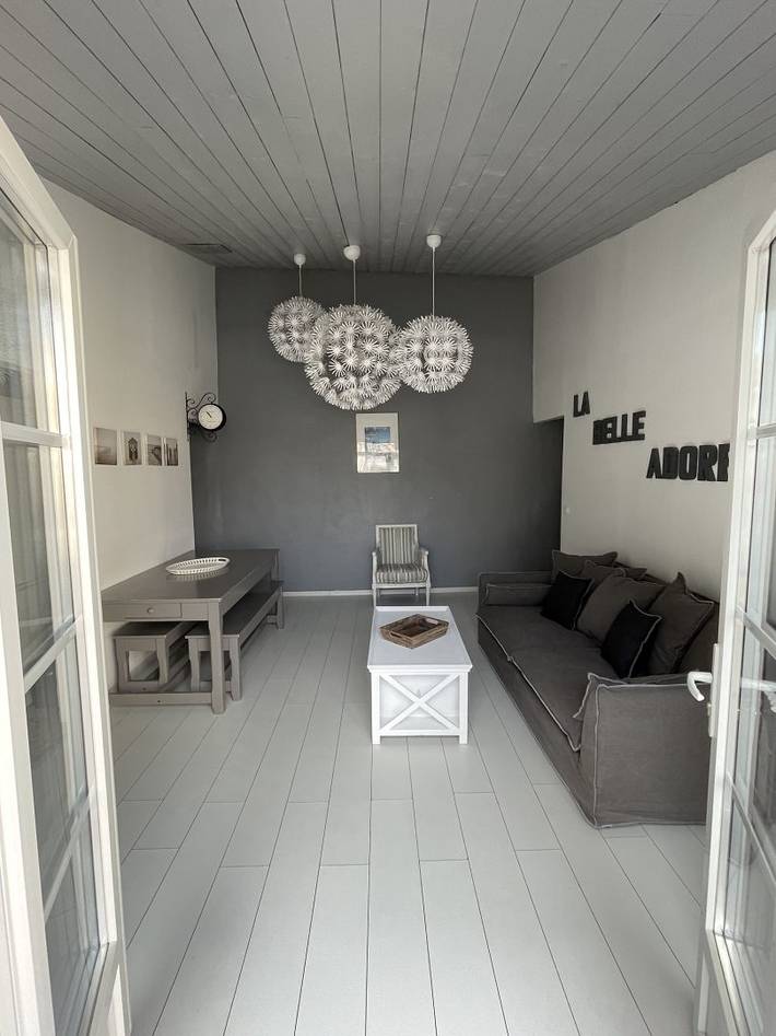 Gîte pour 6 personnes, avec terrasse ainsi que jacuzzi et jardin à La Couarde-sur-Mer - 4