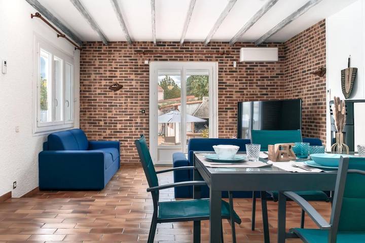 Location de vacances pour 12 personnes, avec jardin et piscine, adapté aux familles à Cuxac-d'Aude - 2