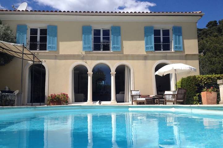 Villa pour 8 personnes, avec Terrasse et Jardin à Villefranche-sur-Mer