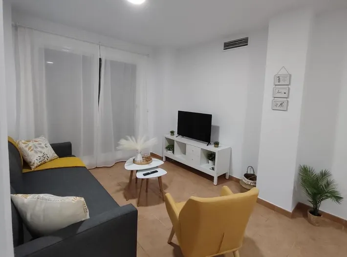 Apartamento de vacaciones para 6 personas, con jardín y piscina - 1