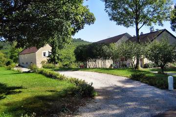 Gîte pour 4 personnes, avec terrasse et jardin dans vallée de l'Ouche