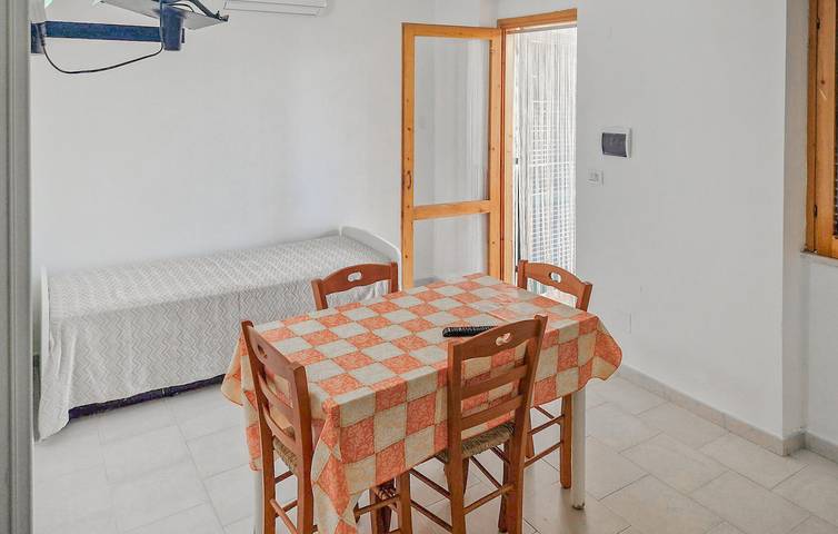Location de vacances pour 4 personnes, avec piscine et terrasse à Vieste - 4