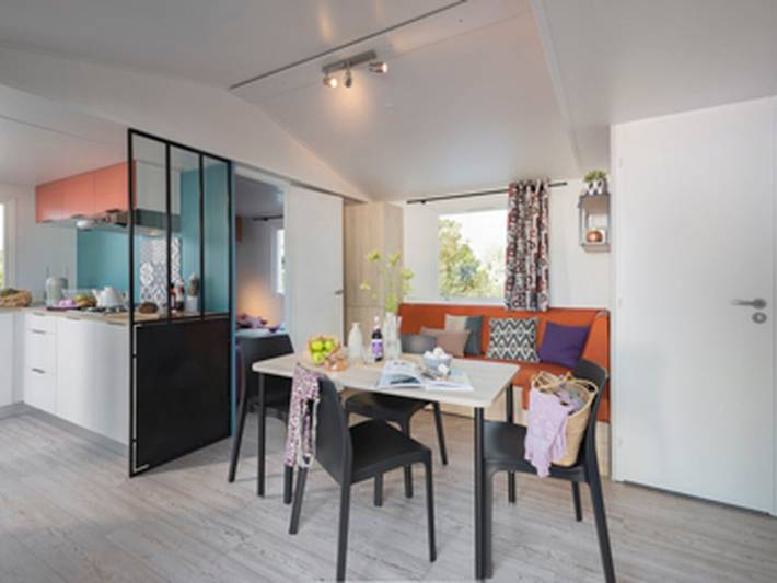 Mobil home pour 5 personnes, avec Terrasse et Piscine dans Plage De La Paree Du Jonc - 3