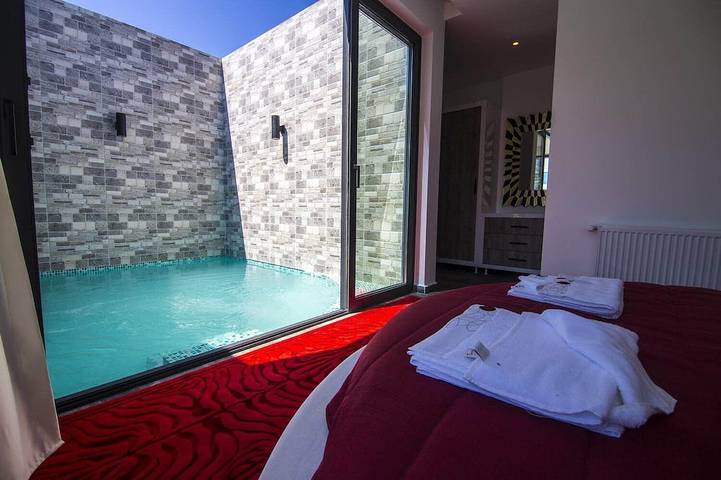 Romantischer Luxus-Flitterwochen-Urlaub in den Hügeln oberhalb von Kalkan in ländlicher Idylle in Kaş, Saklıkent