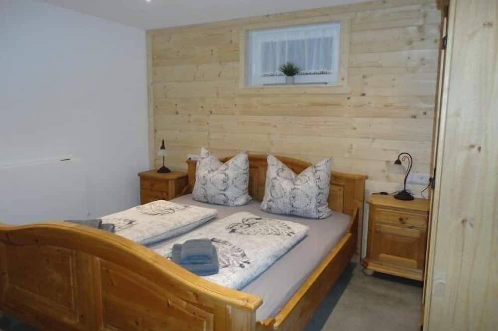 Entire apartment, Apartment Fuchsbau approx. 100 sqm max. 6 pers. in Kiefersfelden, Bavarian Alps