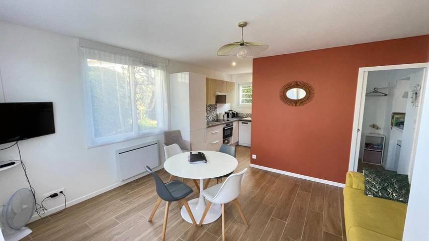 Villa voor 4 personen, met Terras en Tuin in Royan