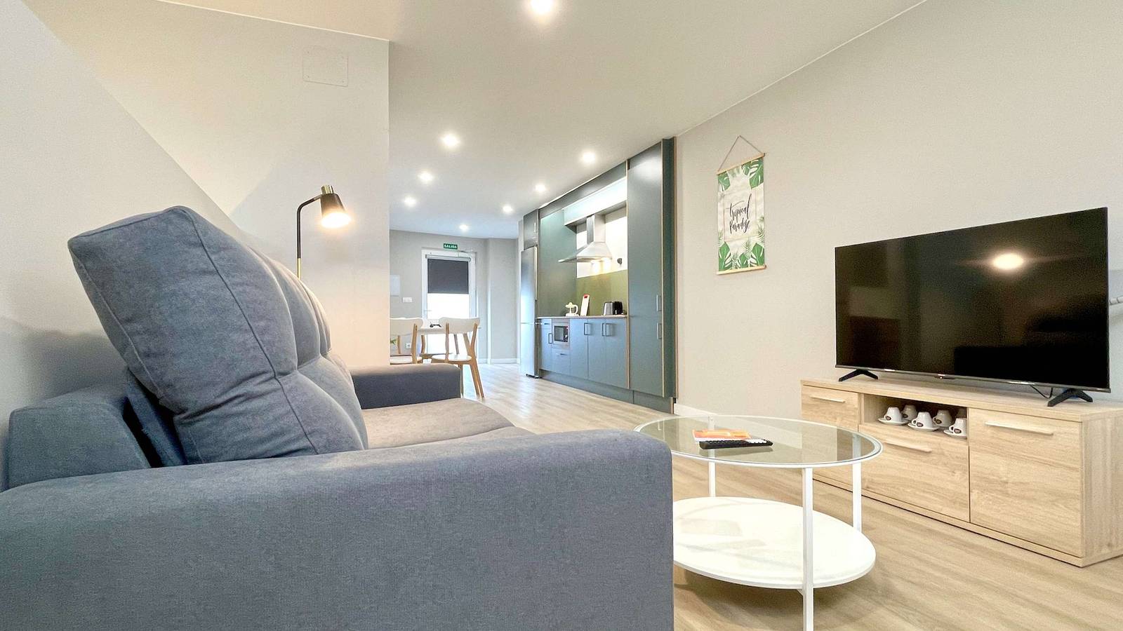 Apartamento entero, Apartamento de vacaciones para 4 personas con balcón/terraza in Viveiro, Costa de Galicia