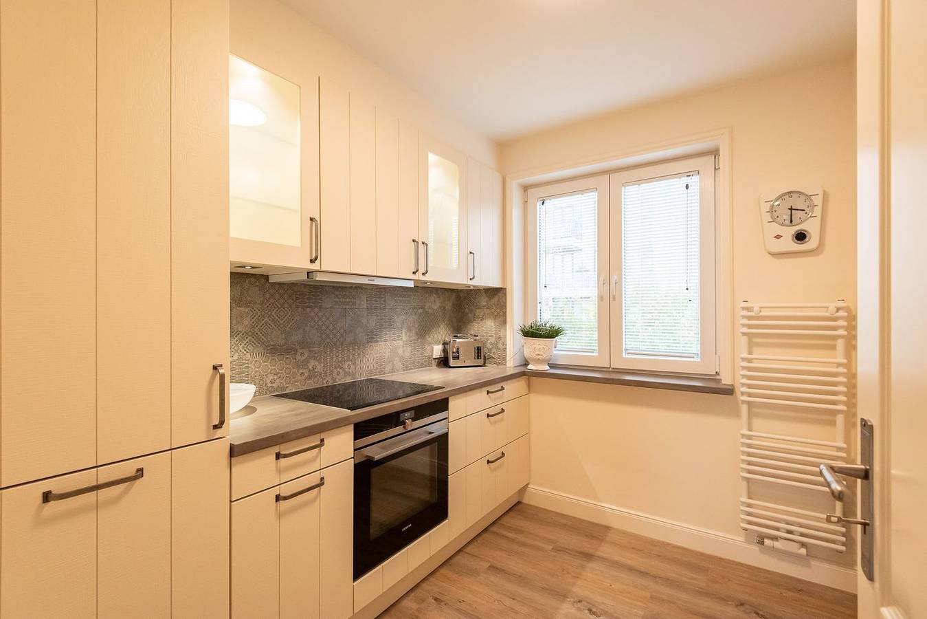 Ganze Wohnung, Helle 3-Zimmerferienwohnung auf ca. 100 m² für bis zu 4 Personen in Westerland, Sylt (Gemeinde)