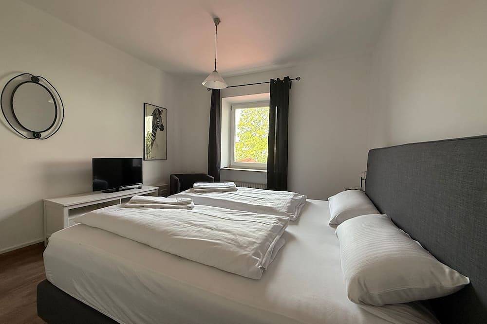 Ganze Wohnung, Doppelzimmer für 2 Gäste mit 14m² in Rottenbuch in Rottenbuch, Romantische Straße