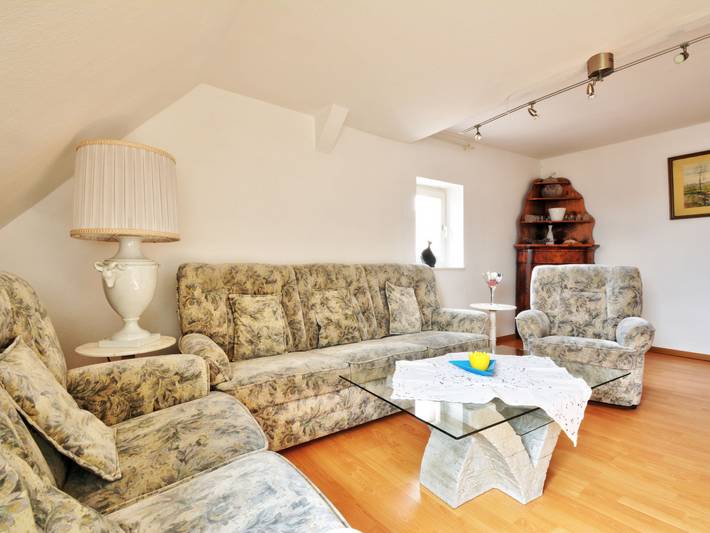 Ferienwohnung für 4 Personen, mit Balkon und Terrasse sowie Garten