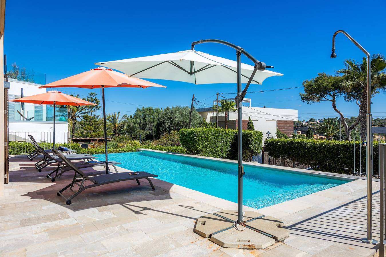 Villa 'Blue Lagoon' with Sea View, Wi-Fi and Air Conditioning in Cala Llombards, Santanyí