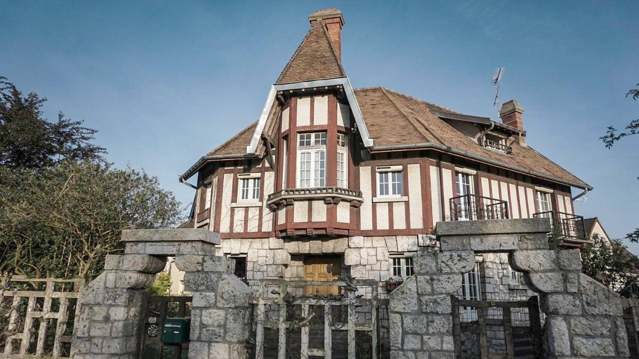 Apakabar Homestay - proche gare Melun, parking privé, Netflix in La Rochette (Seine-et-Marne), Seine-et-Marne