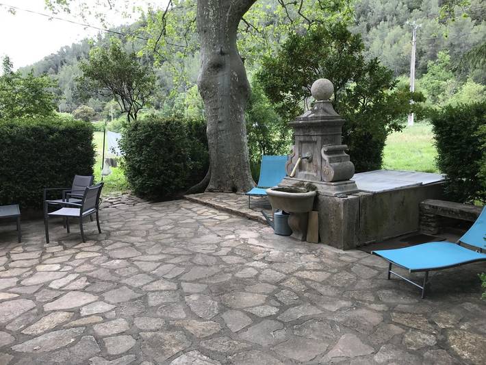 Gîte pour 4 personnes, avec jardin et vue dans le Var - 2