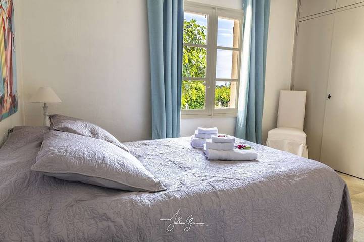 Villa dans club de luxe à Valbonne - Piscines - Clim chambres - Wifi - Tennis - Restaurant in Mouans-Sartoux, Côte méditerranéenne (France)