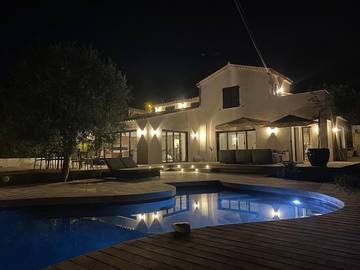 Villa pour 6 personnes, avec piscine ainsi que terrasse et jardin à Saint-Paul-de-Vence