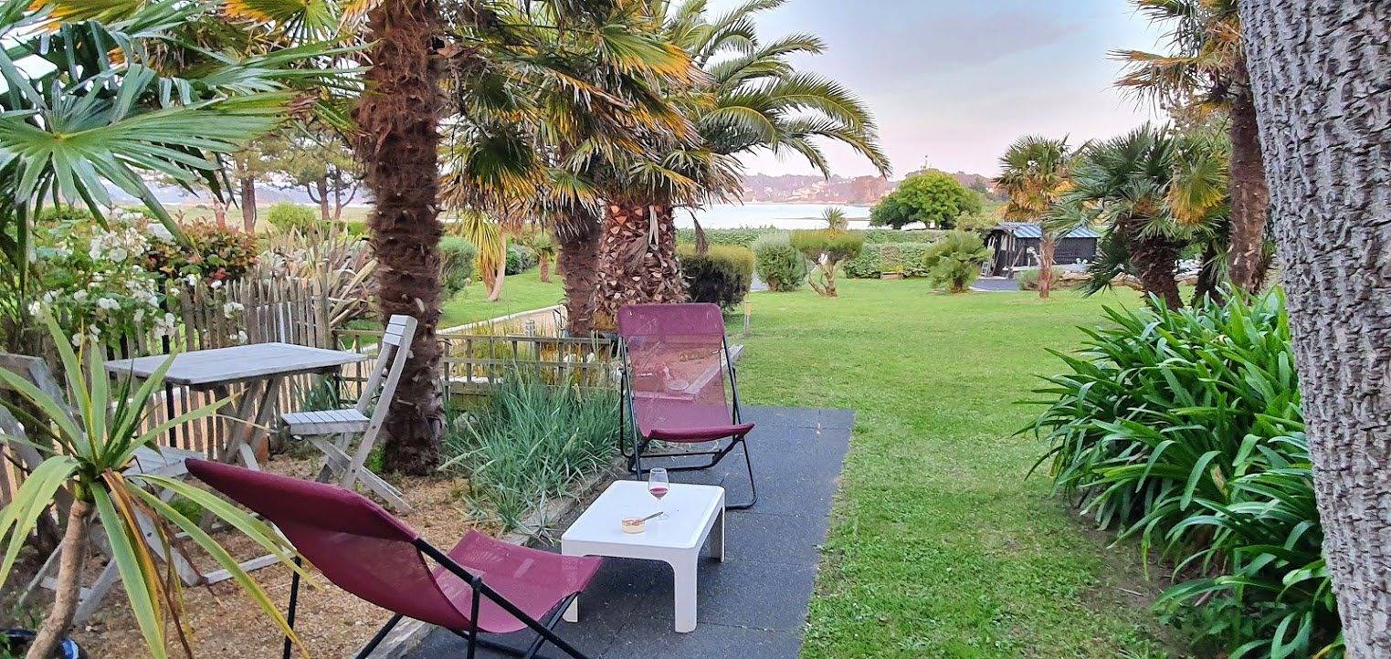 Studio entier, L'Estran ile grande Melen avec vue mer dans un cadre maritime in Île-Grande, Pleumeur-Bodou