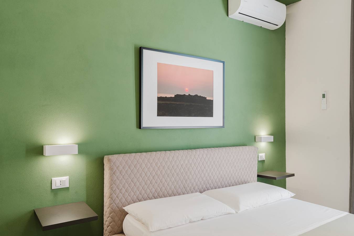 Stanza 'Levante' con Giardino Condiviso, Wi-Fi e Aria Condizionata in Marsala, Provincia di Trapani