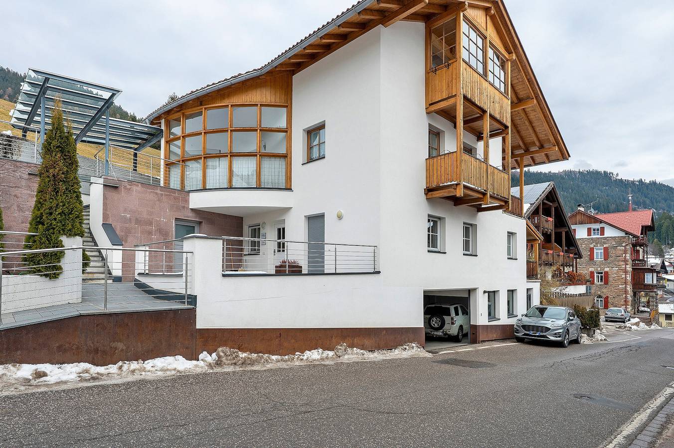 Entire apartment, Apartment 'Weber' with Mountain View, Private Terrace and Garage Parking in Welschnofen, Dolomiti Superski