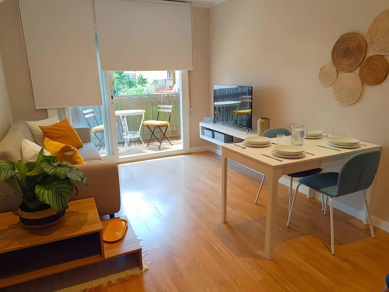 Ganze Wohnung, Apartment „A 5 Min De La Playa“ mit Balkon, Wlan und Klimaanlage in Premià de Mar, Costa del Maresme