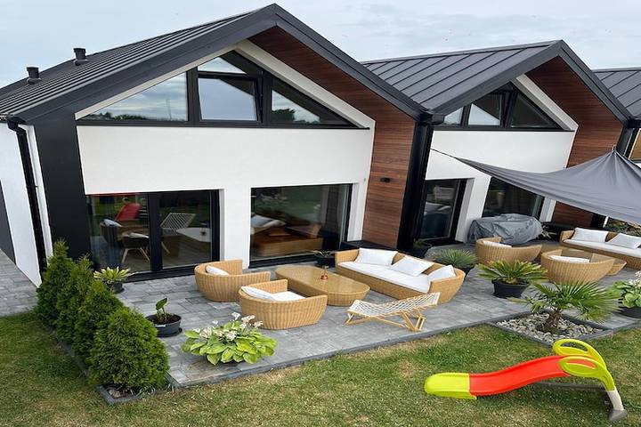 Ferienhaus für 8 Personen, mit Terrasse, kinderfreundlich in Mielno