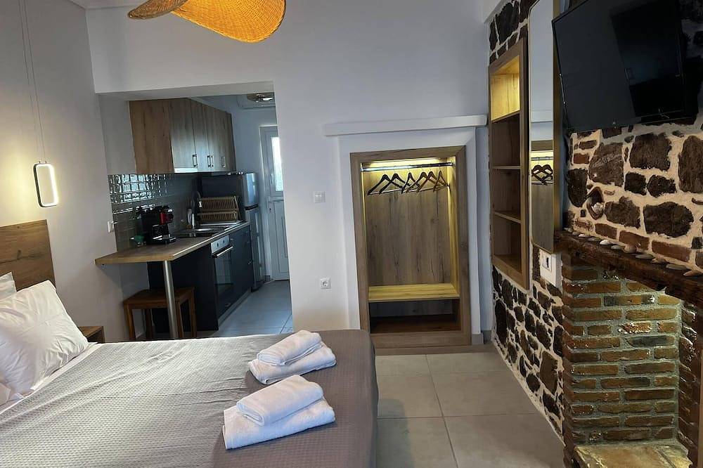Ganze Wohnung, Vier Privatunterkunft- B & B direkt am Strand der grafischen Strand von Tsonia in North Aegean Islands