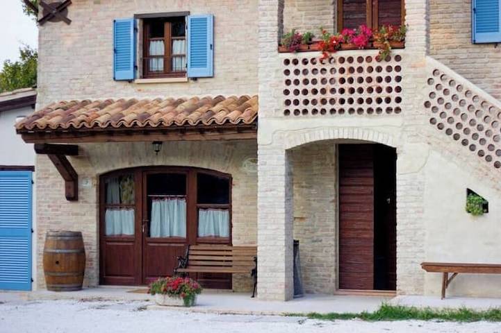 Ferienhaus für 9 Personen, mit Terrasse und Garten, mit Haustier