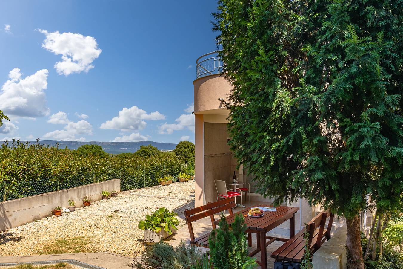Ganze Wohnung, Peaceful Retreat With Terrace 2 in Marčana, Südküste Istrien