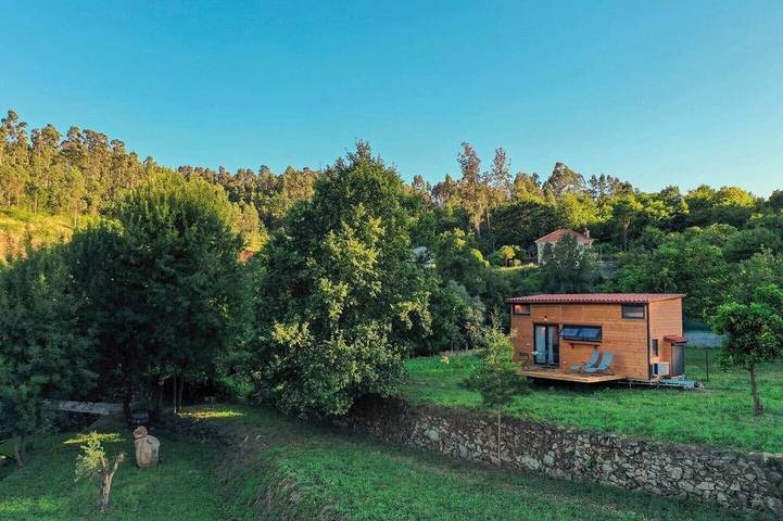 Gîte pour 4 personnes, avec jardin ainsi que piscine et balcon