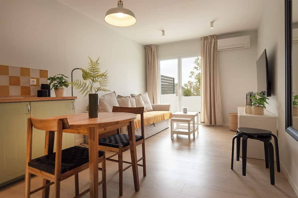 Apartamento entero, Acogedor apartamento con terraza y vistas en el Barrio de Monachil in Barrio de la Vega, Monachil