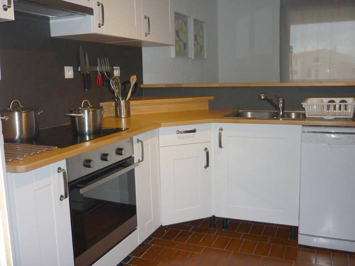 Gîte pour 4 personnes, avec piscine et bassin pour enfant ainsi que vue et balcon dans Plage de la Grande Conque - 2