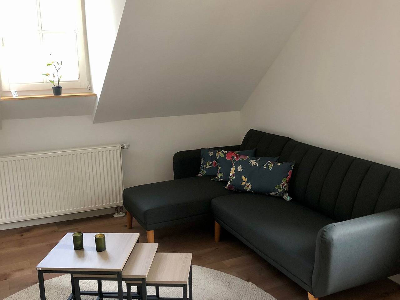 Ganze Ferienwohnung, Fewo Südeifel - 2-Bett-Ferienwohnung, Dusche/Wc bis 4 Pers. in Neuerburg, Eifelkreis Bitburg-Prüm