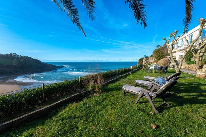 Location de vacances pour 8 personnes, avec jardin et terrasse dans Cóbreces - 4