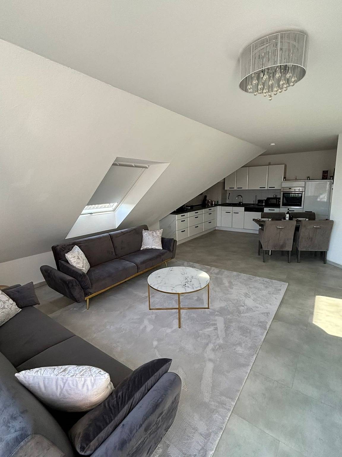 Apartamento vacacional entero, Fewo by Ll in Frechen, Rhein-Erft-Kreis