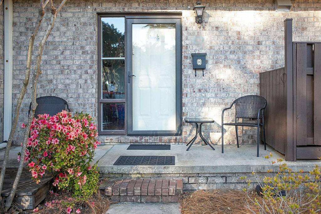 Let Coastal Comfort be yours! Near beach and village; onsite pool, free bikes! in St. Simons Island, Glynn County