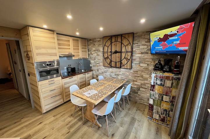 Ferienwohnung für 6 Personen, mit Sauna und Balkon sowie Pool - 1