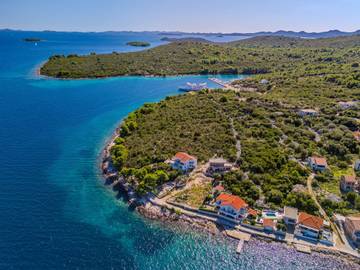 Smještaj Za Odmor za 6 Osobe u Iz, Hrvatski otoci, Fotografija 2