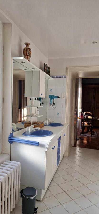 Chambre d’hôte pour 6 personnes, avec vue ainsi que piscine et jardin dans l' Aveyron - 3