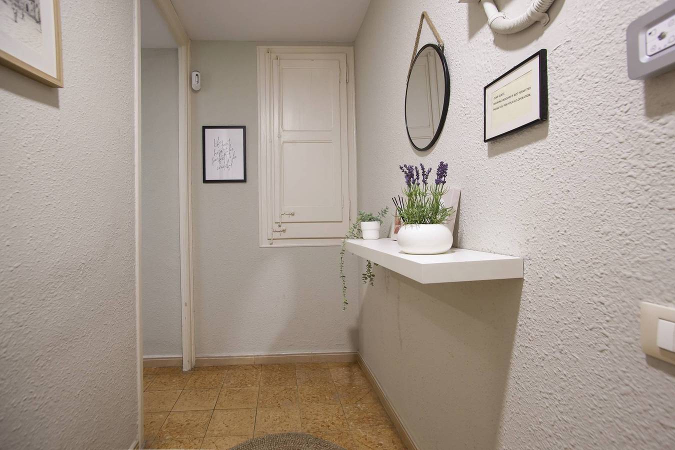 Ganze Wohnung, Ferienwohnung für 4 Personen mit Balkon in Barcelona Zentrum, Barcelona