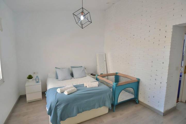 Casa rural para 6 personas, con Terraza y Jardín además de Piscina y Vistas en Felix - 4