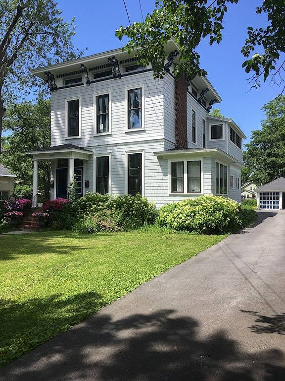 Peaceful Apartment In A Historic Home in Watertown, Jefferson County (NY)