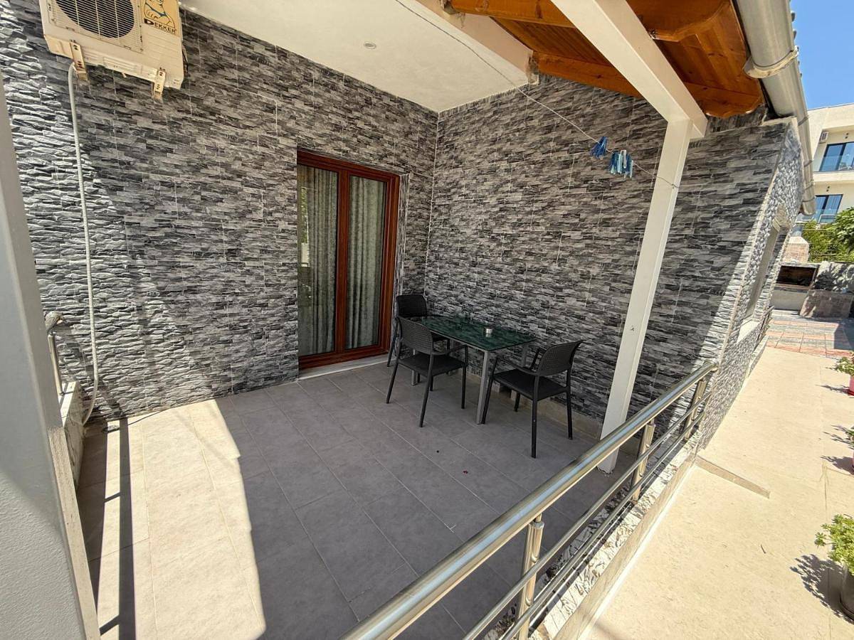 Vila Avni Likometi in Ksamil, Vlorë